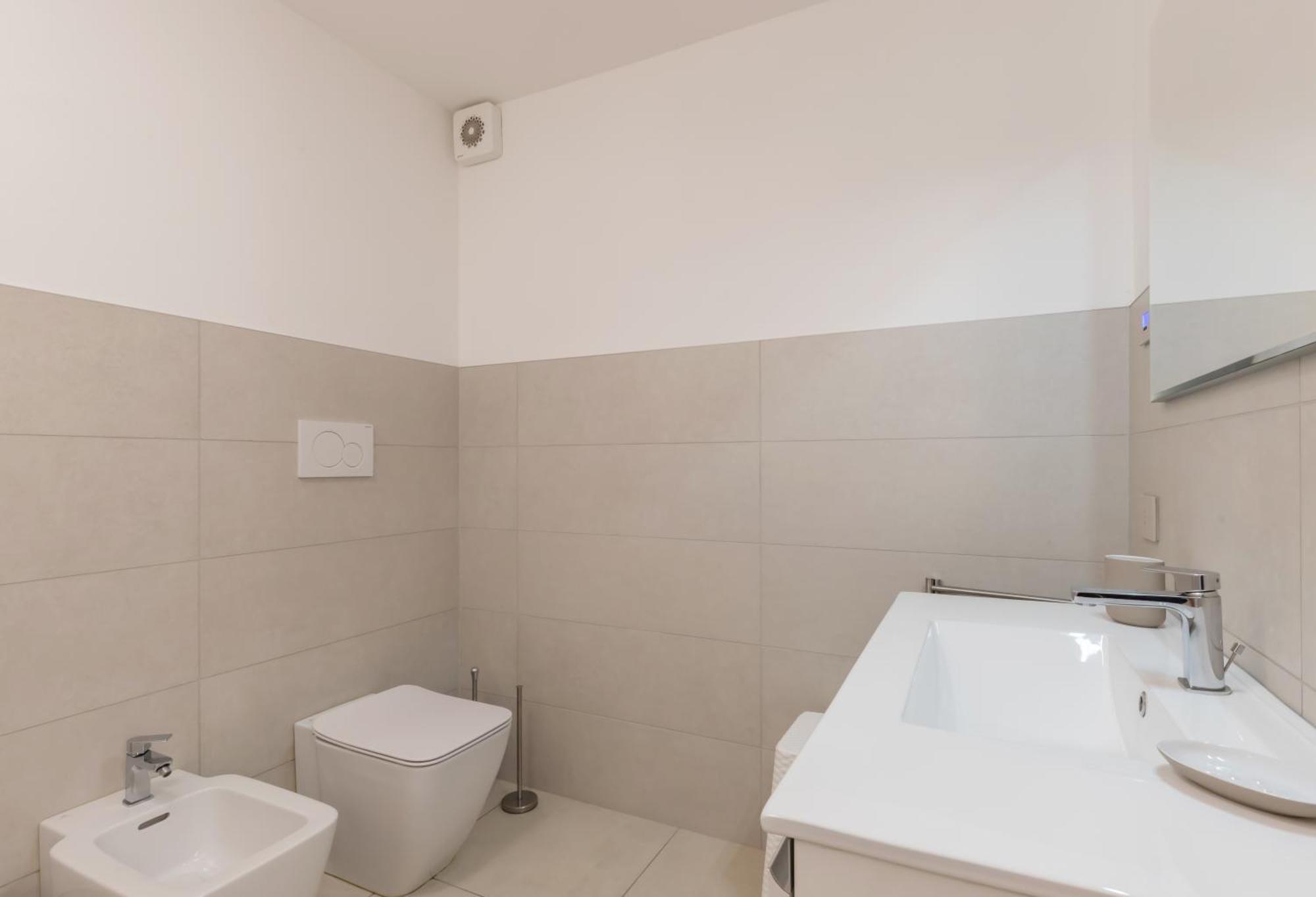 Apartment Monumentale M5 - 6 Ospiti & Famiglie Con 2 Bagni E *
